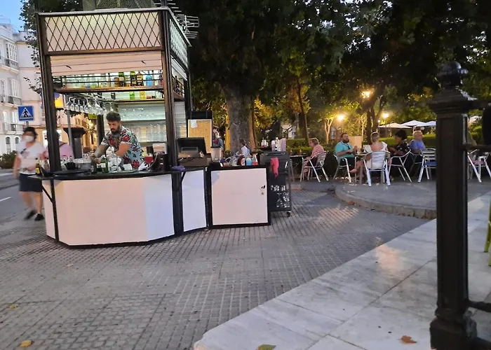 Precioso Duplex En El Corazon De Cadiz